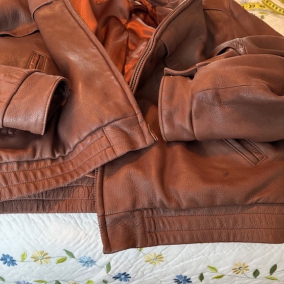 Remy Leather- 44R– Premium Lambskin Quilted Jacket- USA Made- $1100 MSRP - Picture 4 of 10